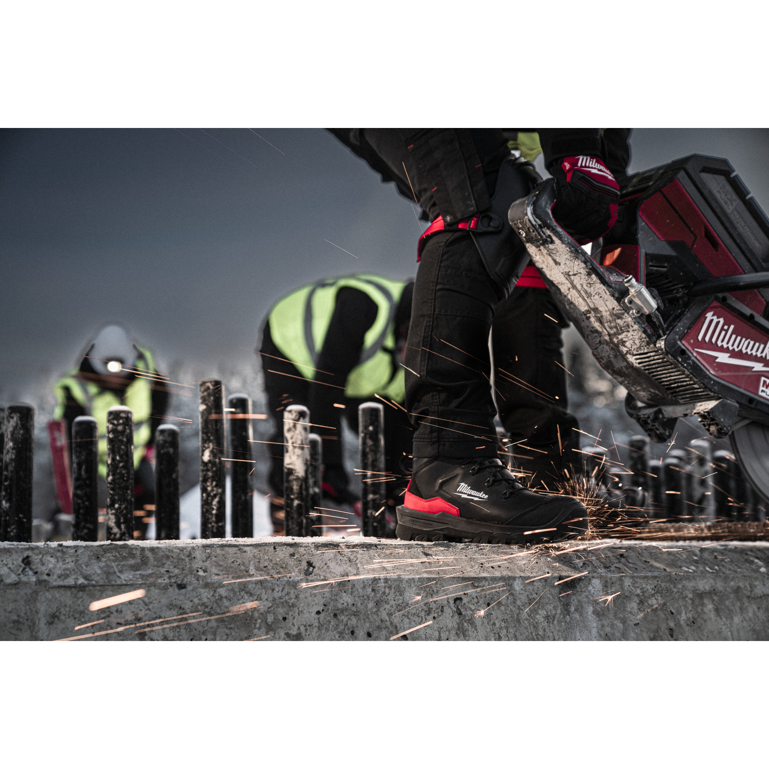 Milwaukee Sicherheits-Schnürstiefel Größe 40 ARMOURTRED S3S weit Leder schwarz