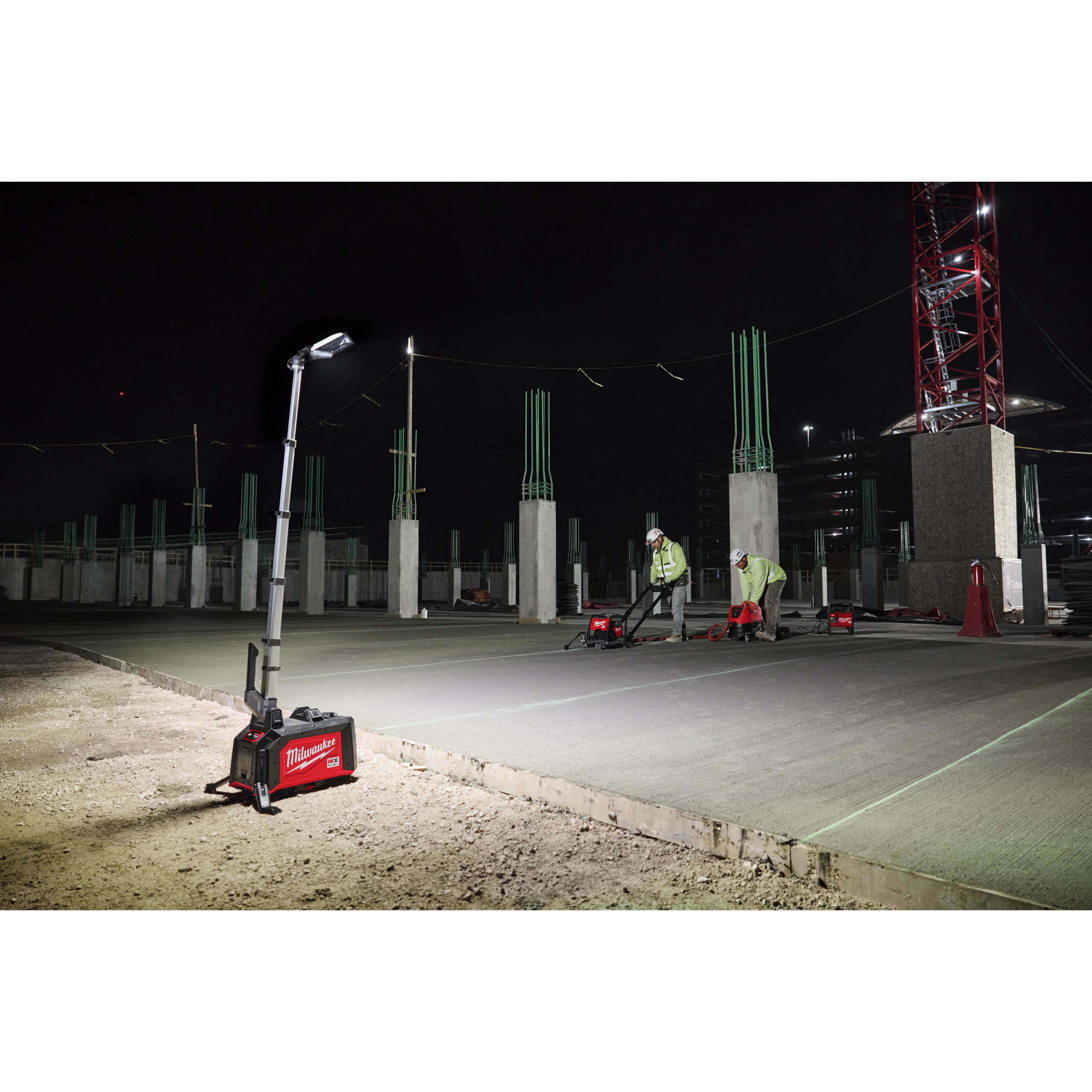 Milwaukee Akku-Baustellenstrahler MX FUEL Akku-Kompaktbaustellenstrahler MXFTLIC-601