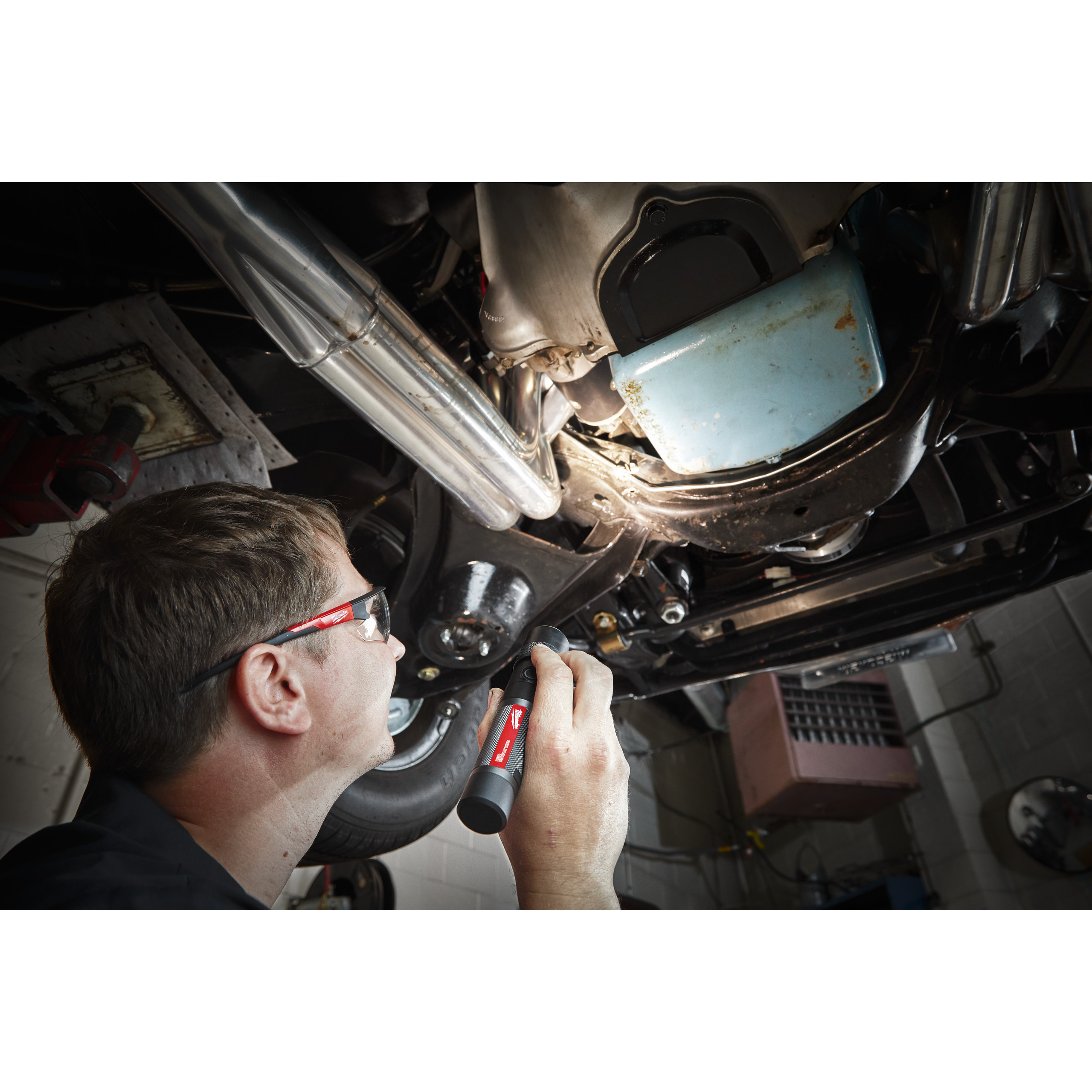 Milwaukee USB-Akku-Taschenlampe L4TMLED-301