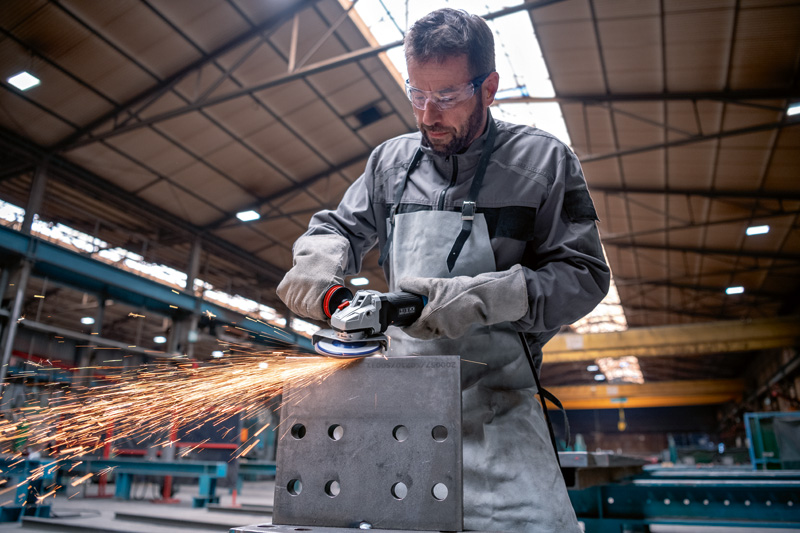 Bosch Kabelgebundener Winkelschleifer GWS 17-150 S