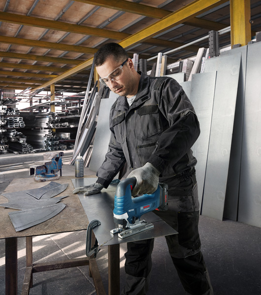 Bosch Akku-Stichsäge GST 18V-125 B