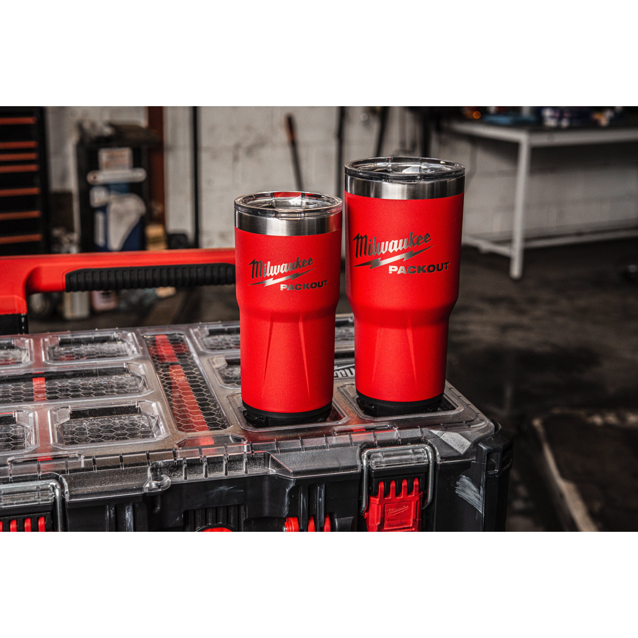Milwaukee Thermobecher 887 ml PACKOUT Isolierbecher