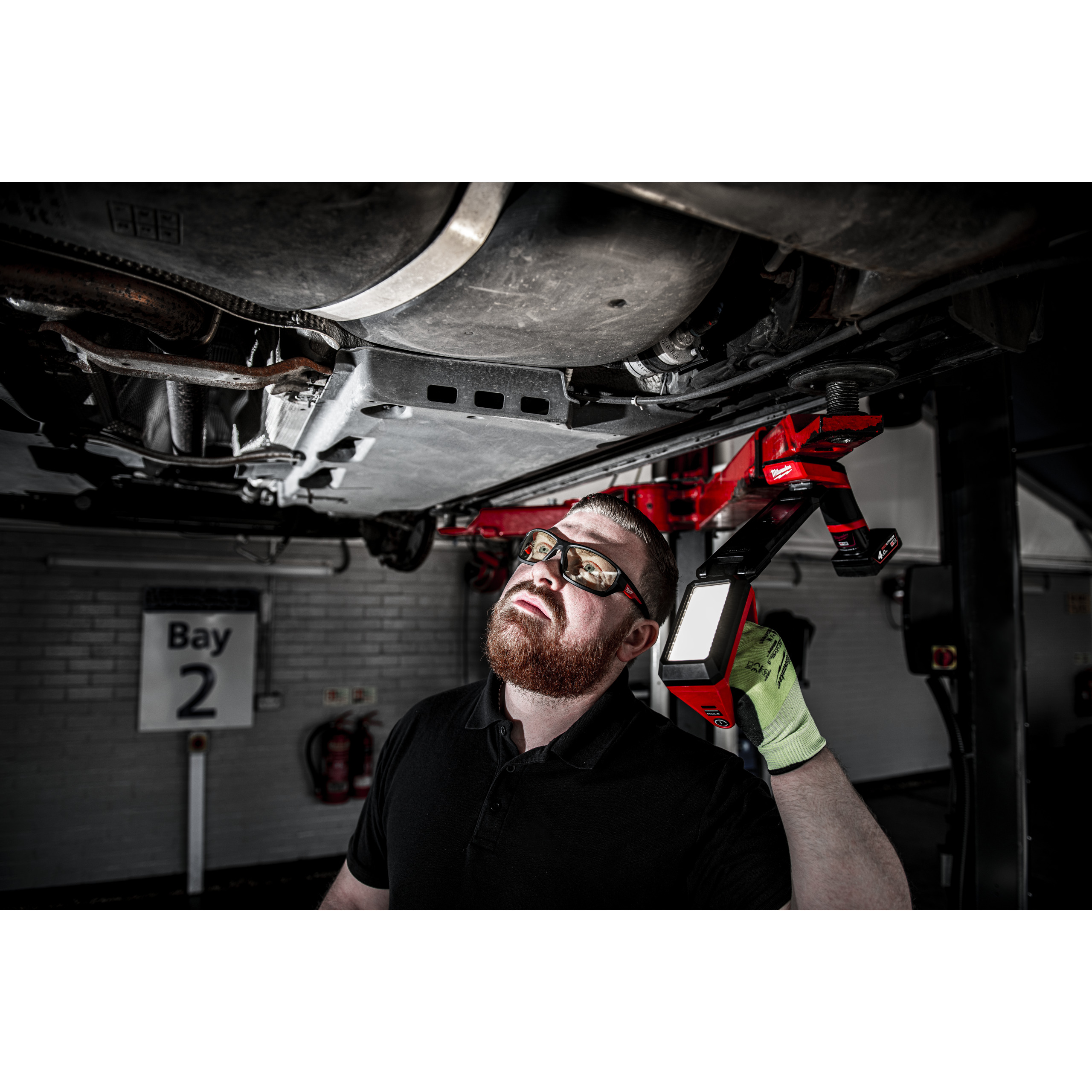 Milwaukee Akku-Unterbodenlampe M12 Akku-Unterbodenleuchte M12UCL-0