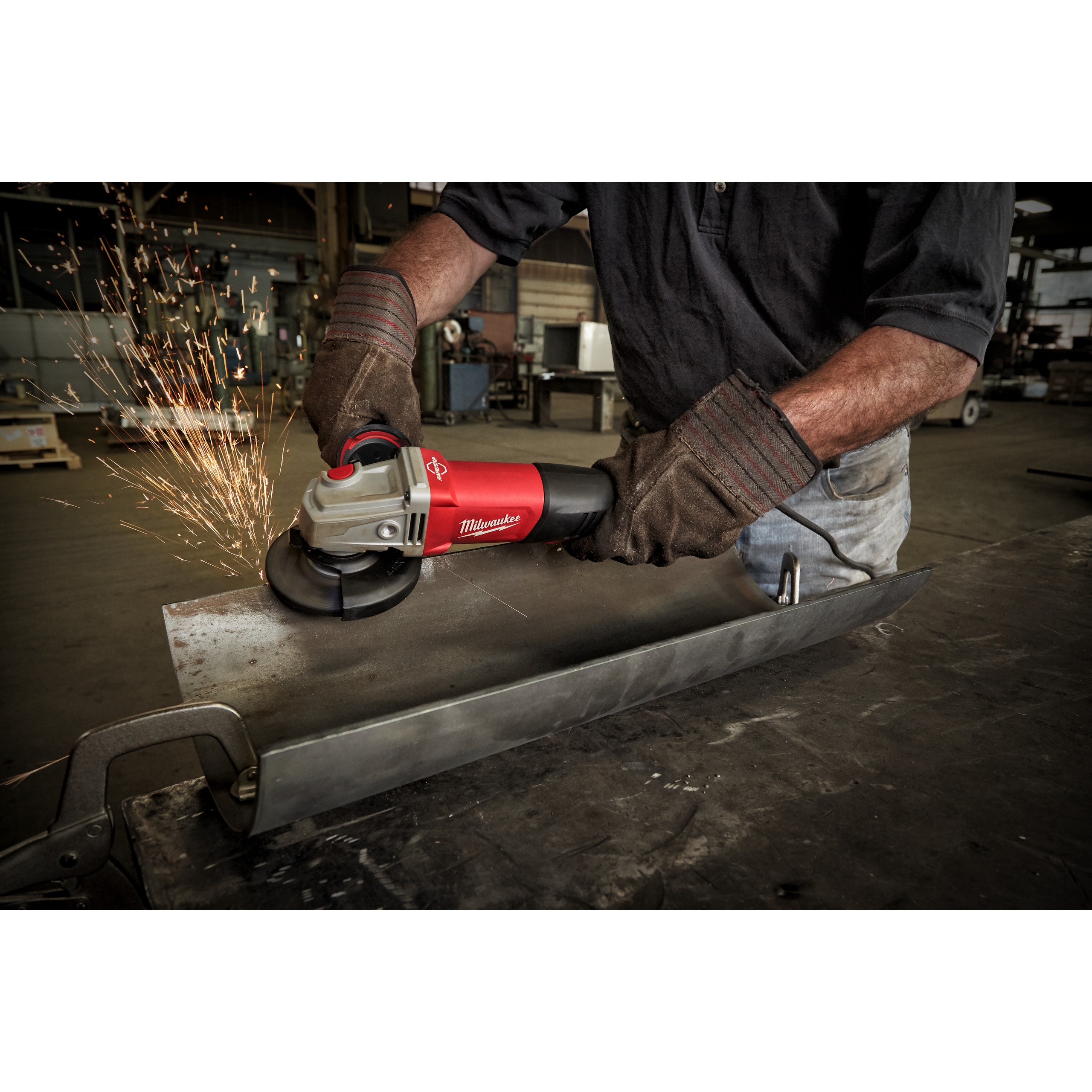 Milwaukee Winkelschleifer AGV13-125XSPDEB