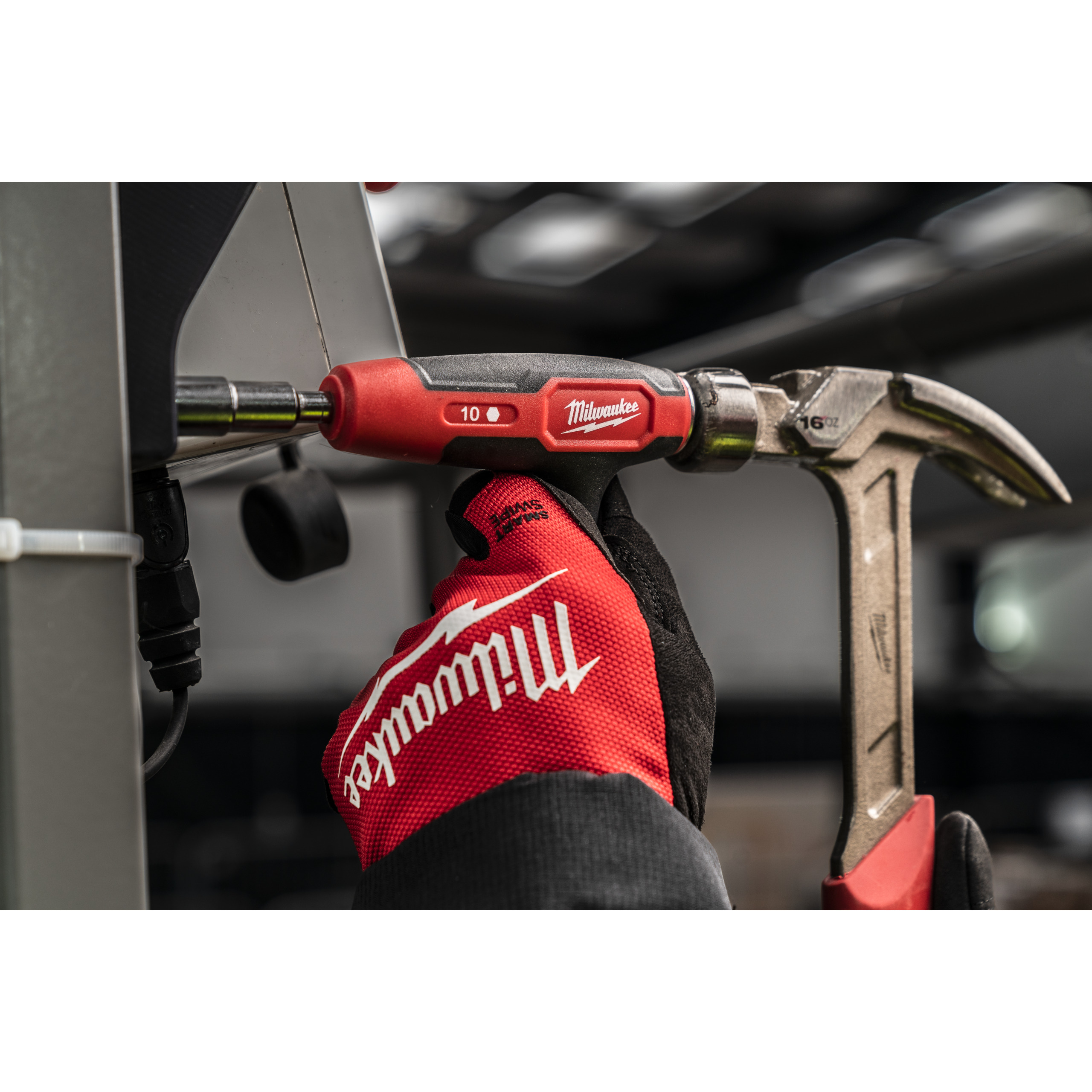 Milwaukee Schraubenzieher T-Griff 10 mm Steckschlüssel mit Softgrip-Auflage