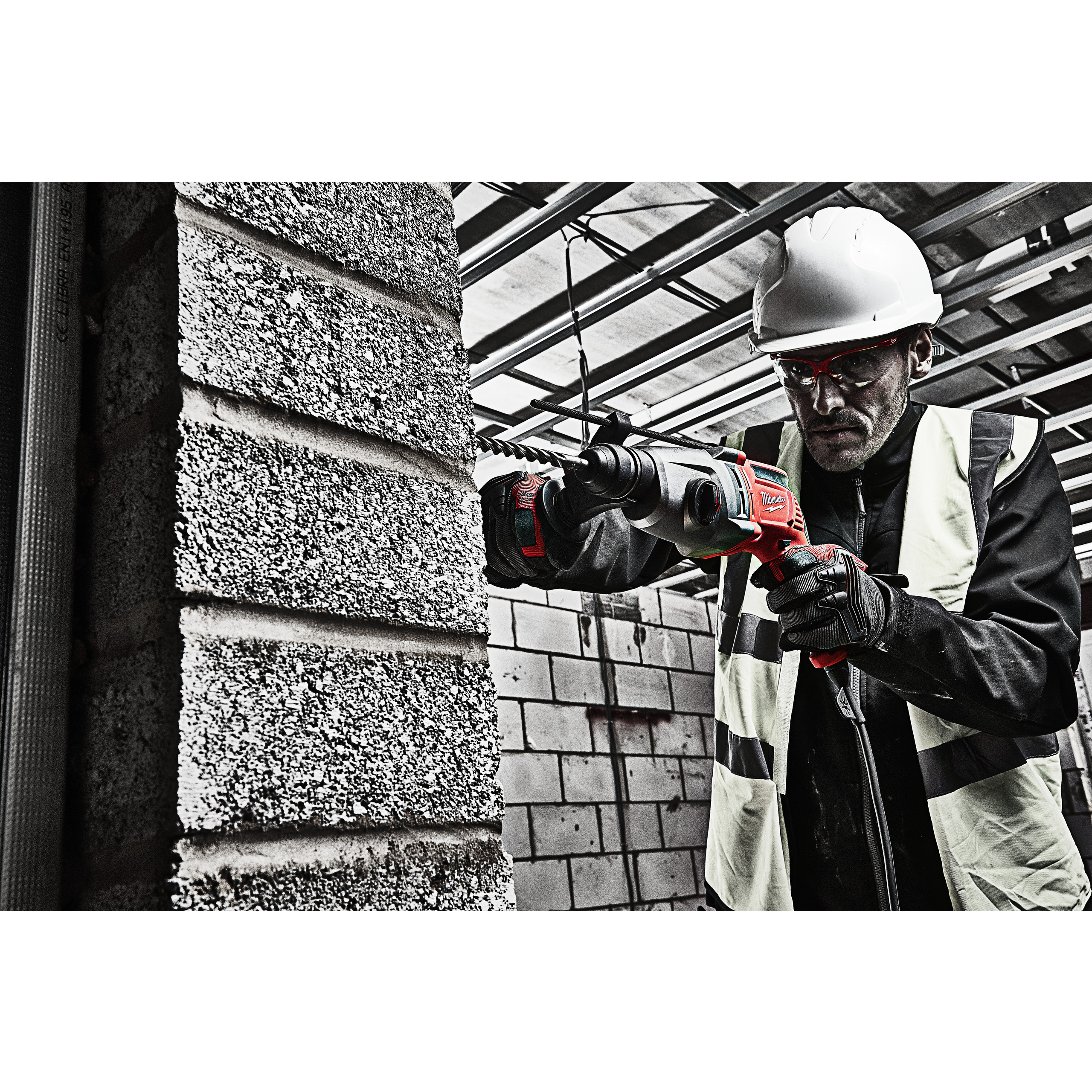 Milwaukee Bohrhammer PFH26T