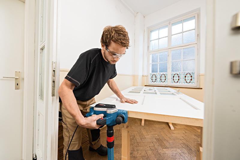 Bosch Hobel GHO 26-82 D mit Handwerkerkoffer