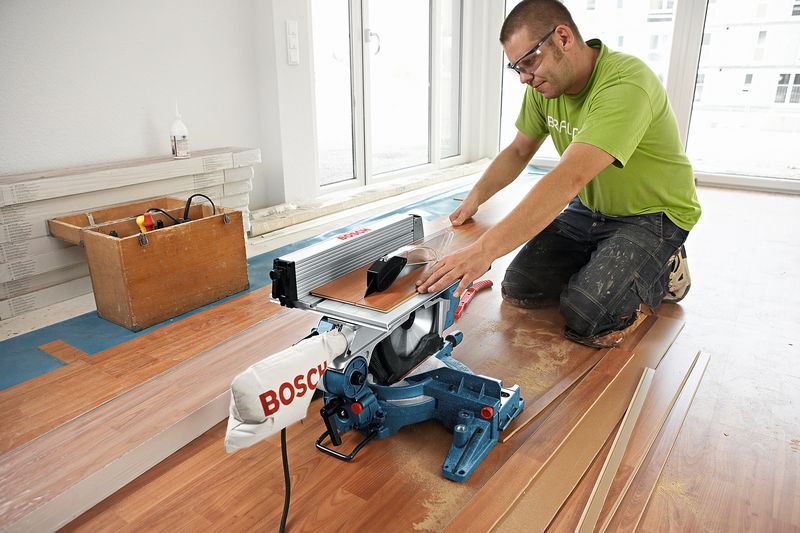 Bosch Kapp- und Gehrungssäge GCM 12 GDL