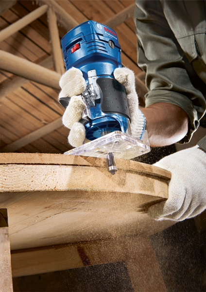 Bosch Kantenfräse GKF 600, Handwerkerkoffer