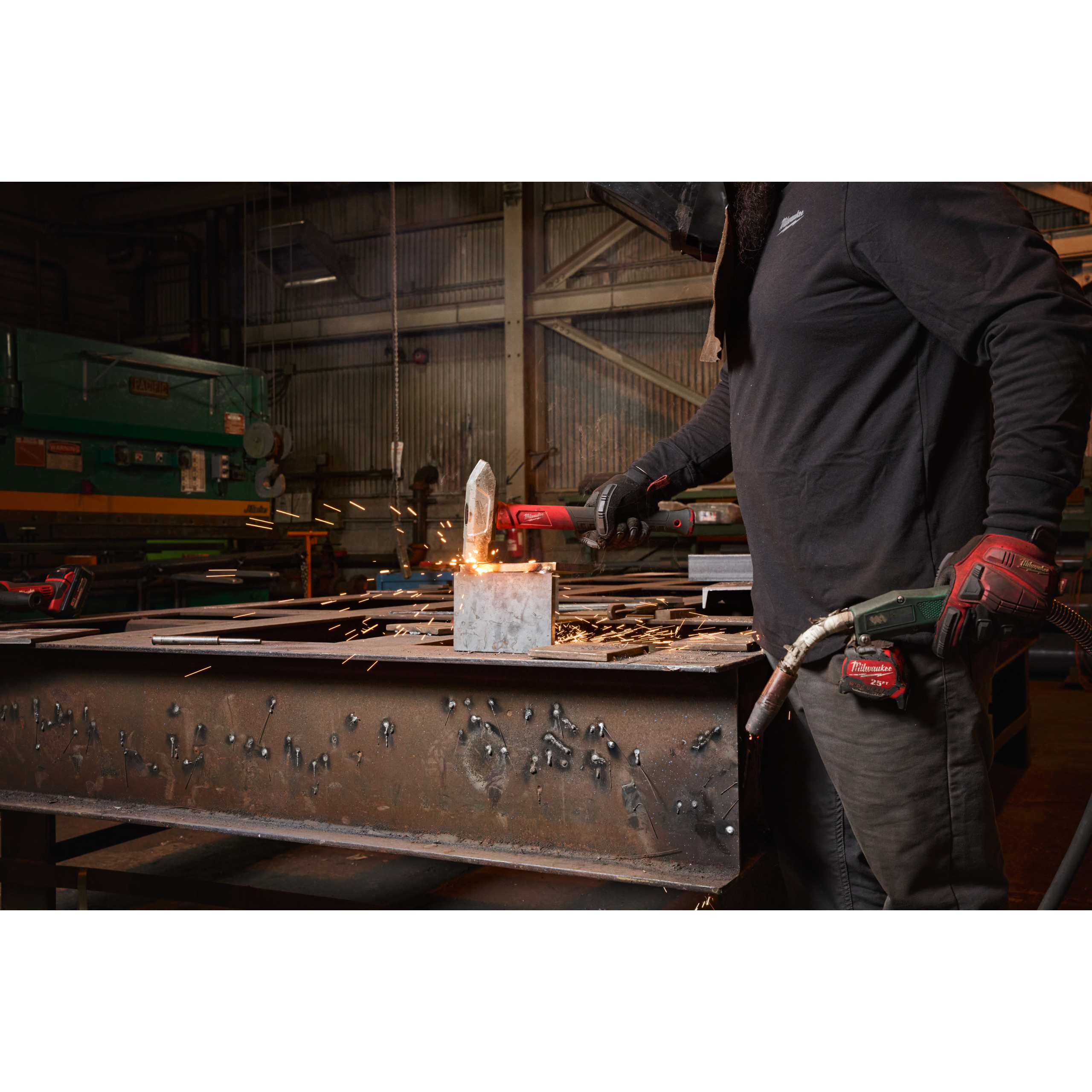 Milwaukee Fäustel 1,81 kg Fiberglas lang mit Spitzer Schlagfläche