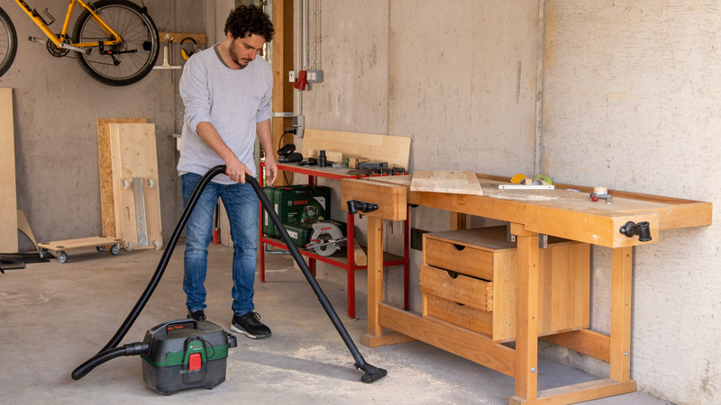 Bosch Akku-Säge AdvancedCut 18 mit NanoBlade-Technologie, 1 x PBA 18V 2.5 Ah Akku