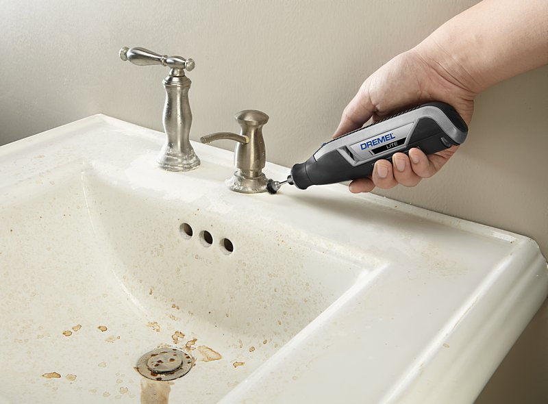 Dremel 4250 kabelgebundenes Multifunktionswerkzeug, 128 Zubehöre, 6 Vorsatzger.